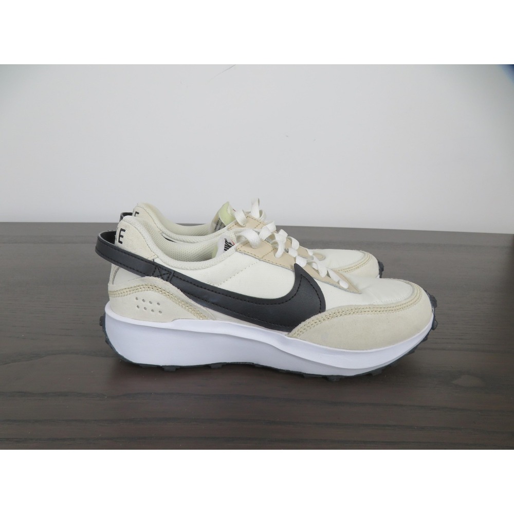 Nike Waffle Debut Shoes Womens 7 Beige Running Sneakers DH9523-102 Road Gym